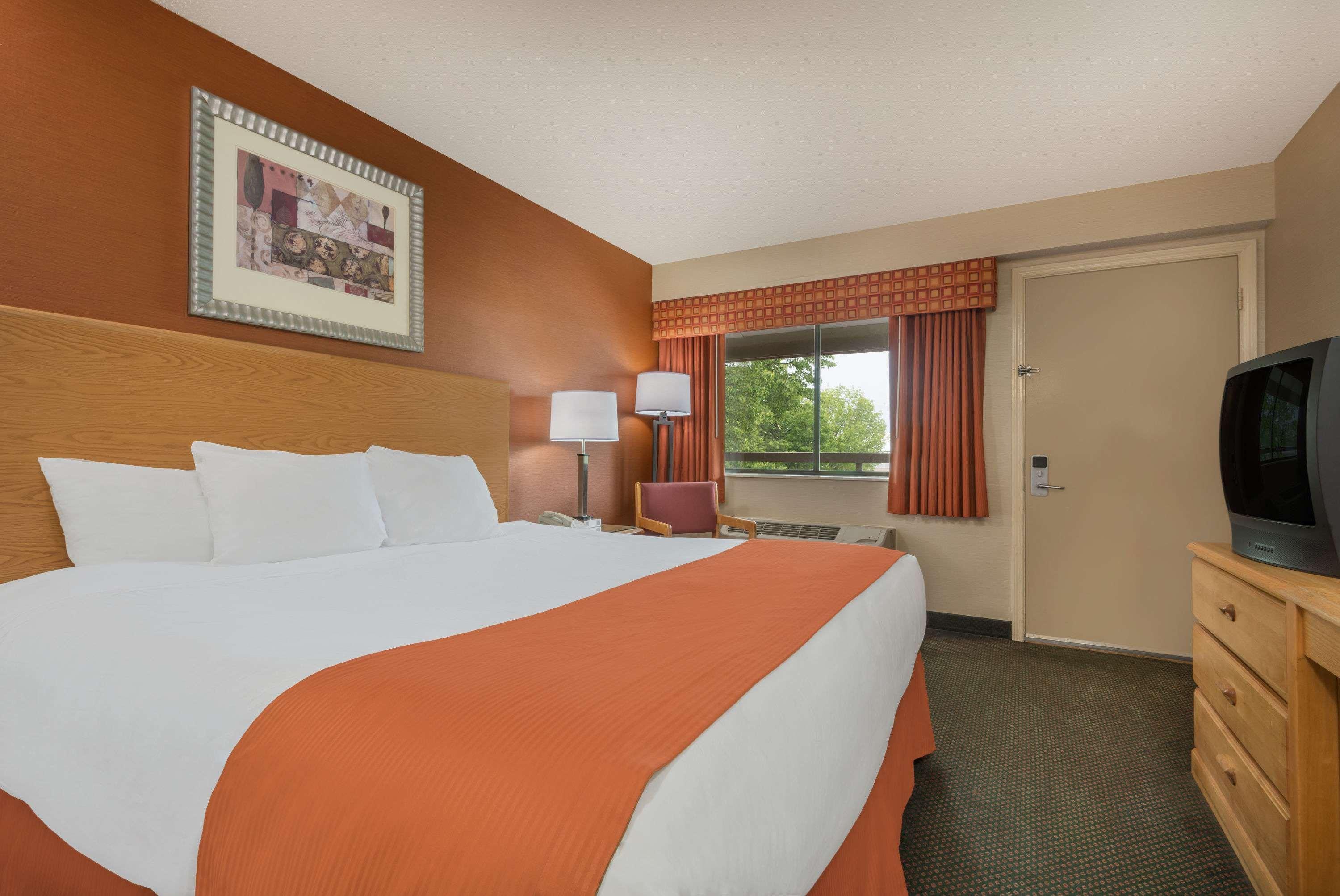 Days Inn By Wyndham Columbus Fairgrounds מראה חיצוני תמונה