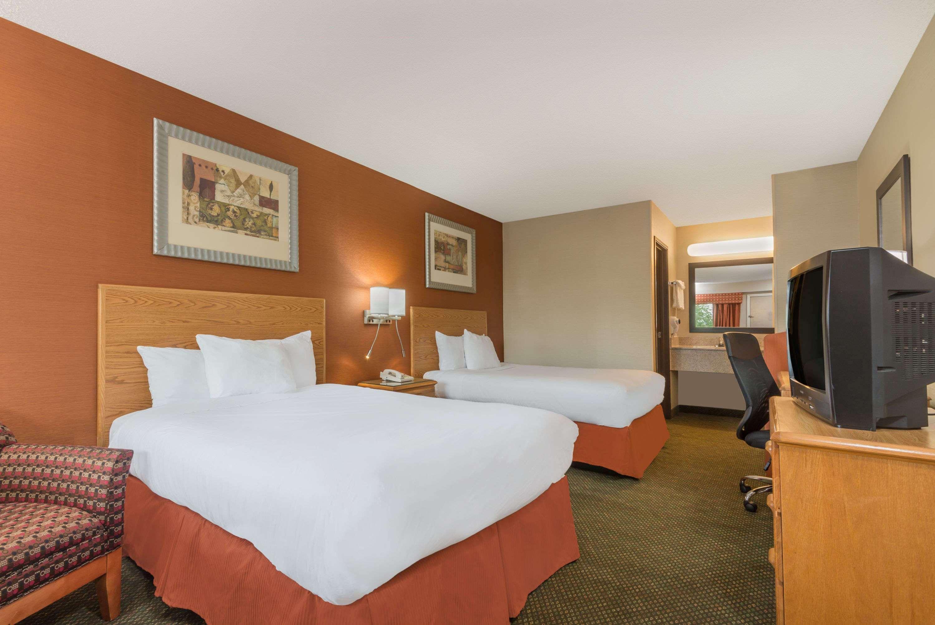 Days Inn By Wyndham Columbus Fairgrounds מראה חיצוני תמונה
