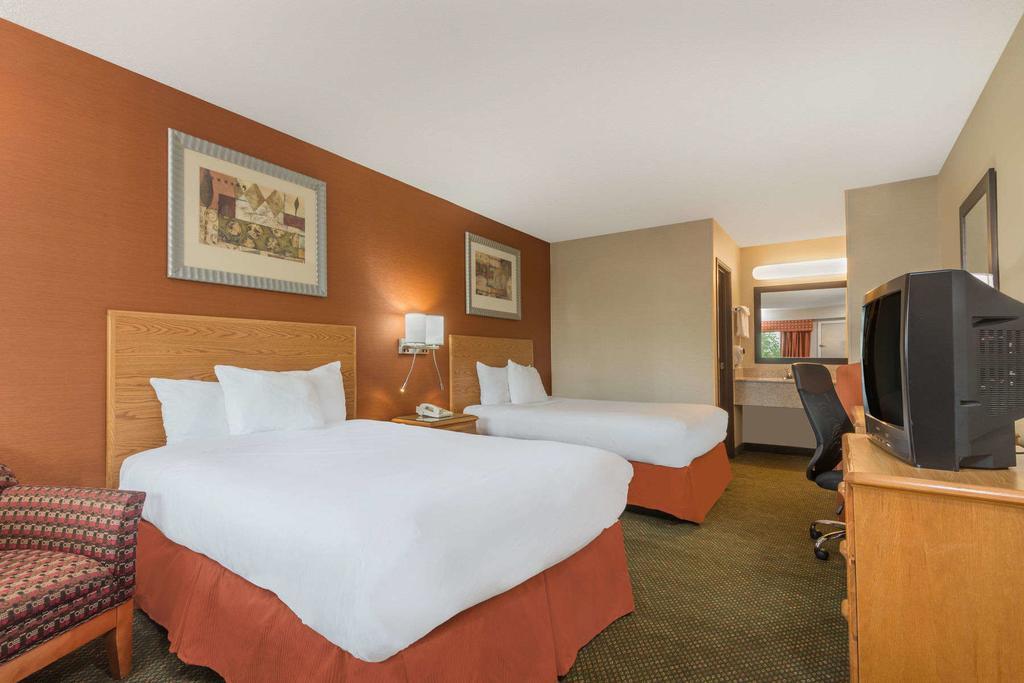 Days Inn By Wyndham Columbus Fairgrounds מראה חיצוני תמונה